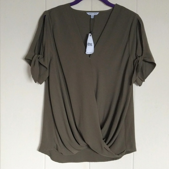 Naked Zebra Tops - Naked Zebra🦓 Surplice Cold❄ Shoulder Top Sz S-NWT